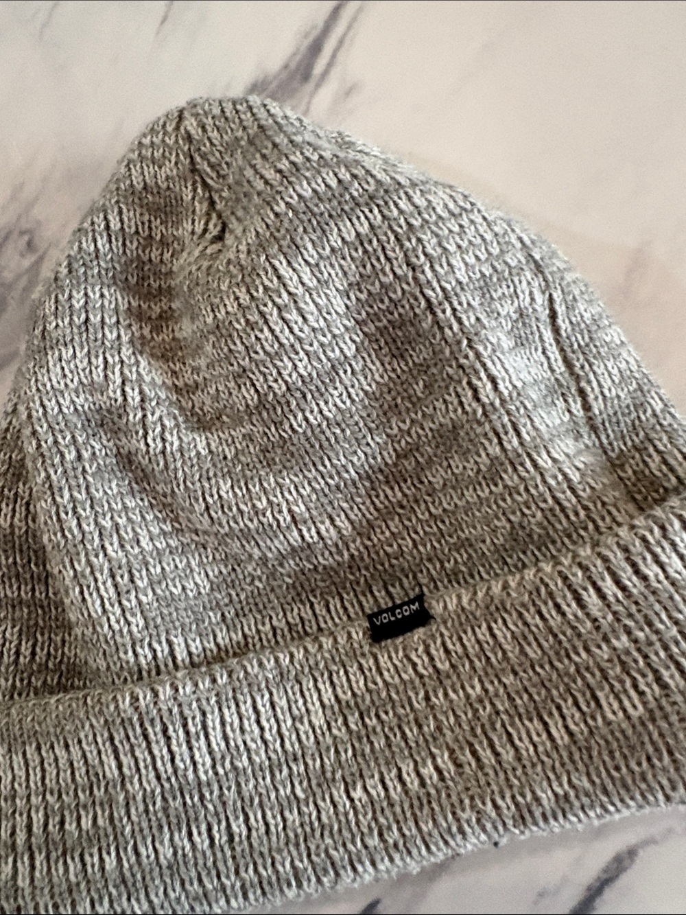 Volcom Men’s Gray Marled Knit Beanie